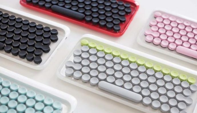 revive-el-pasado-con-este-teclado-en-forma-de-maquina-de-escribir {keyword}