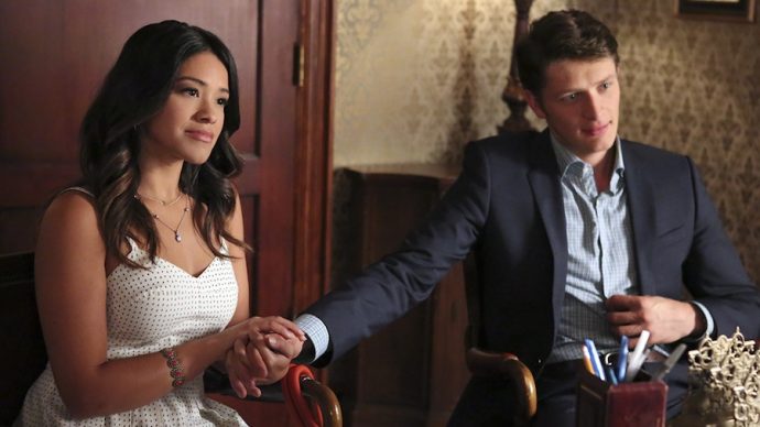 los-personajes-de-television-que-han-muerto-este-ano-por-sorpresa {keyword}